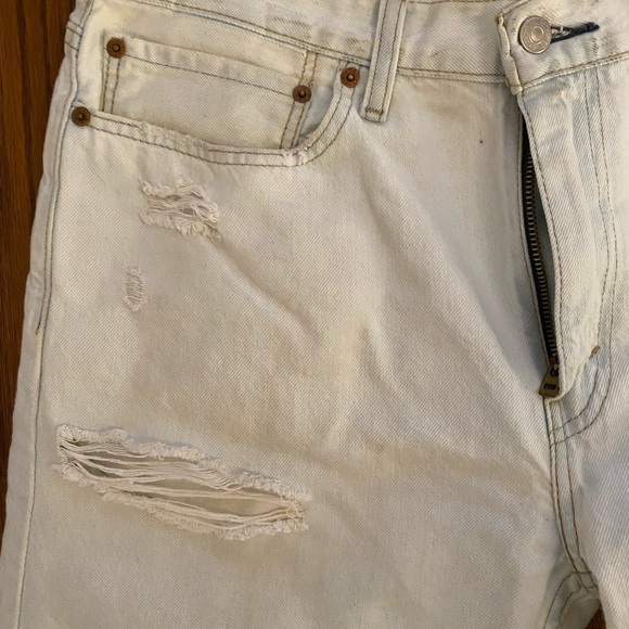 Levi’s 502 Jean shorts - Picture 4 of 9